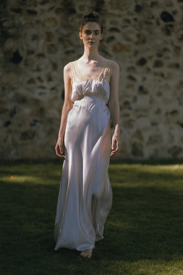 1930s iridescent lavender silk nightgown