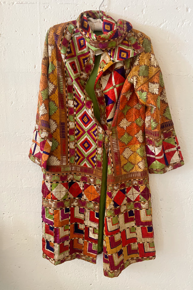 1920s silk Indian embroidered souvenir coat