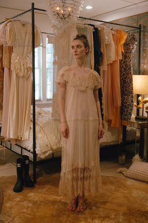 1930 embroidered cream lace cotton dress