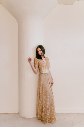 1930s ecru alençon lace trousseau robe
