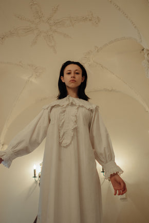 1880s  English nightdress