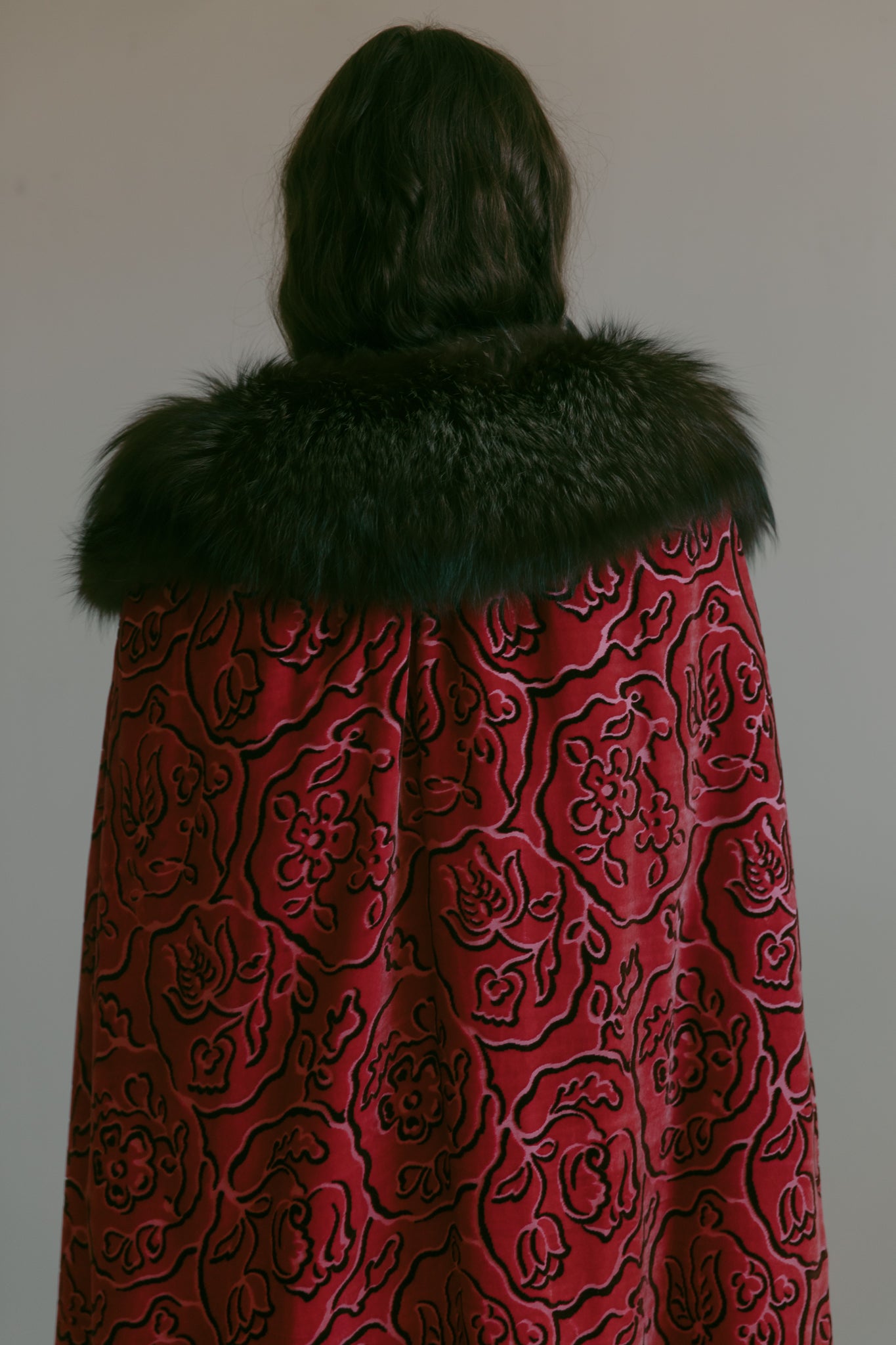 1920s panne silk velvet magenta cape with fox fur