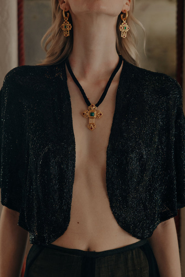 Vintage Elizabeth taylor for Avon Cross articulated  necklace