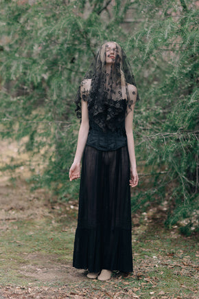 1830s silk lace bonnet veil