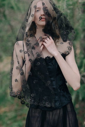 1830s silk lace bonnet veil