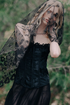 1830s silk lace bonnet veil