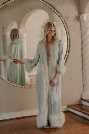 Vintage Lucie Ann blue marabou Feather Robe