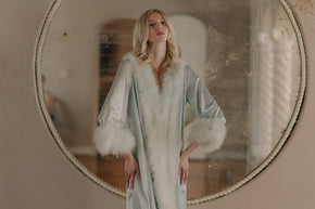 Vintage Lucie Ann blue marabou Feather Robe