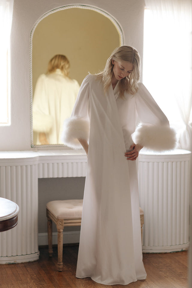 Vintage ivory Lucie Ann Marabou Feather Robe