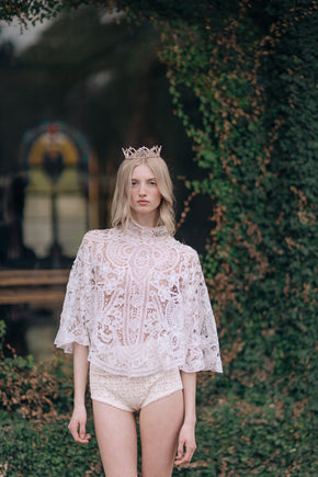 Antique 1900s tape lace blouse