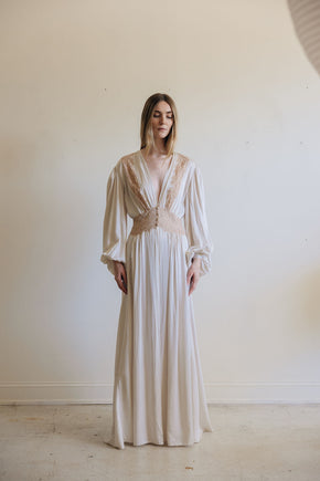 1930s blouson sleeve silk robe