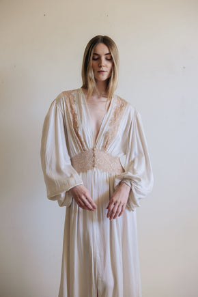 1930s blouson sleeve silk robe