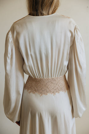 1930s blouson sleeve silk robe