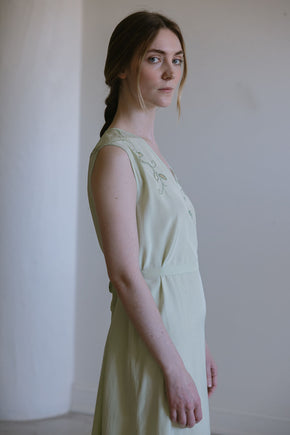 1920s French green silk monogrammed floral dress