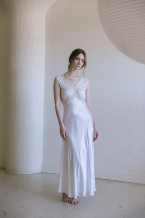 1930s Italian ivory silk satin lace bridal gown