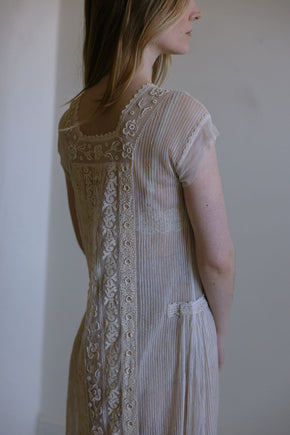 1920s net & Burrato Lace dress