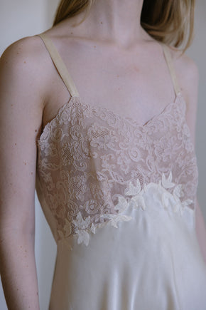 1930s cream silk lace scalloped slip