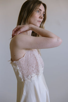 1930s cream silk lace scalloped slip