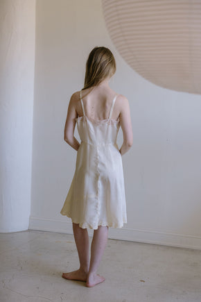 1930s cream silk lace scalloped slip