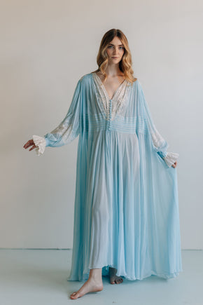 1930s blue lace French dressing robe