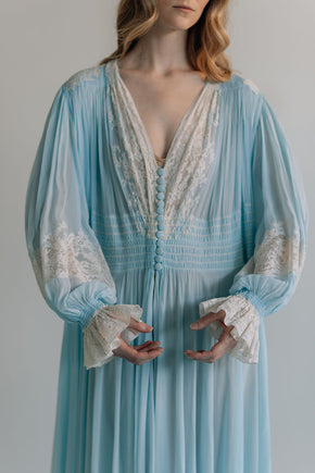 1930s blue lace French dressing robe