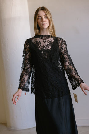 Lucie Ann deadstock chantilly lace set