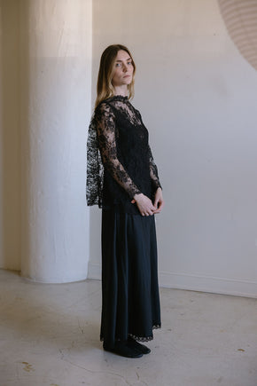 Lucie Ann deadstock chantilly lace set