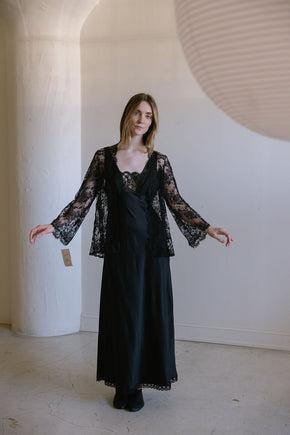 Lucie Ann deadstock chantilly lace set