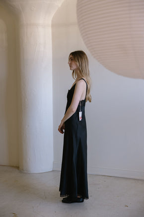 Lucie Ann deadstock chantilly lace set