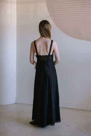 Lucie Ann deadstock chantilly lace set