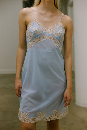 1950s deadstock blue lace lingerie set