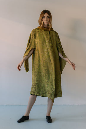 1920s French oriental Chartreuse lamé silk velvet coat
