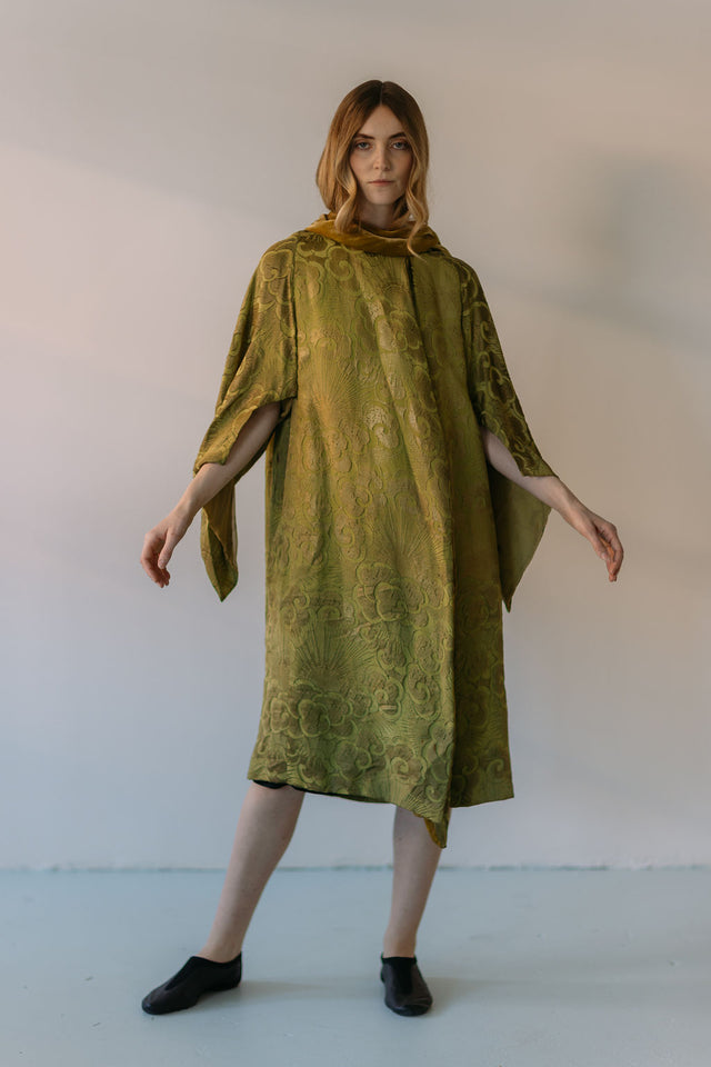 1920s French oriental Chartreuse lamé silk velvet coat
