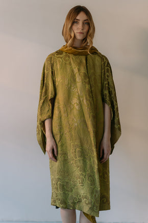 1920s French oriental Chartreuse lamé silk velvet coat