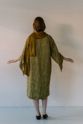1920s French oriental Chartreuse lamé silk velvet coat