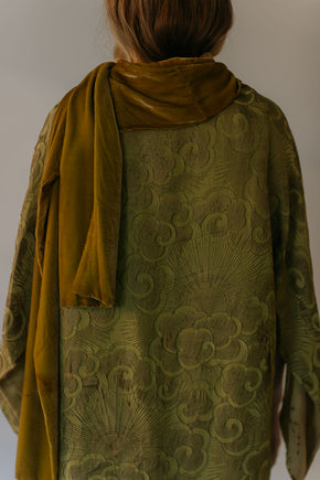 1920s French oriental Chartreuse lamé silk velvet coat