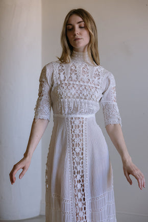 1900s lace cotton lawn gown