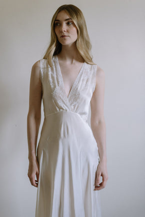 1930s French ivory silk lace nightgown