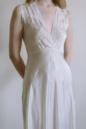 1930s French ivory silk lace nightgown
