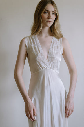 1930s French ivory silk lace nightgown