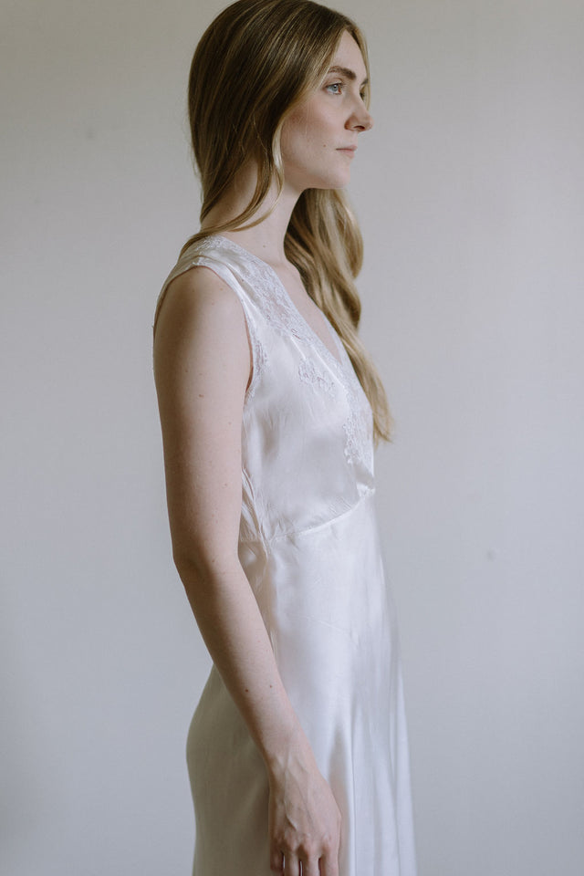 1930s French ivory silk lace nightgown