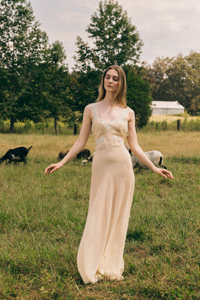 1930s bias silk crepe full length nightgown