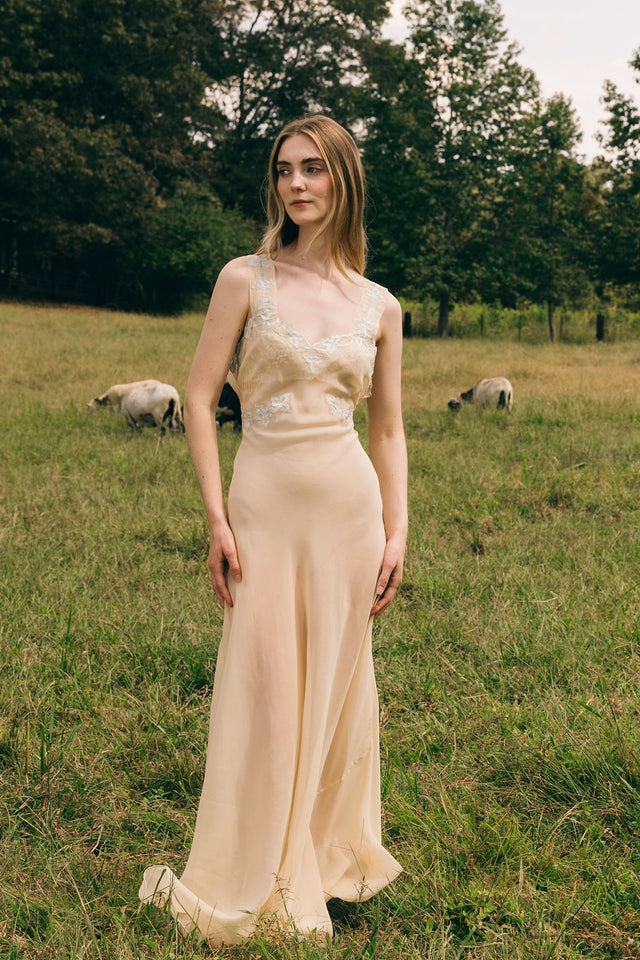 1930s bias silk crepe full length nightgown
