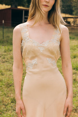 1930s bias silk crepe full length nightgown