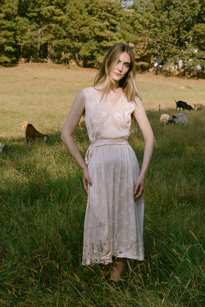 1930s jacquard silk lace nightgown
