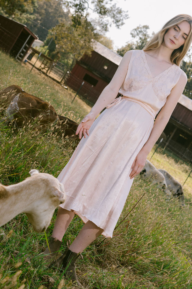 1930s jacquard silk lace nightgown