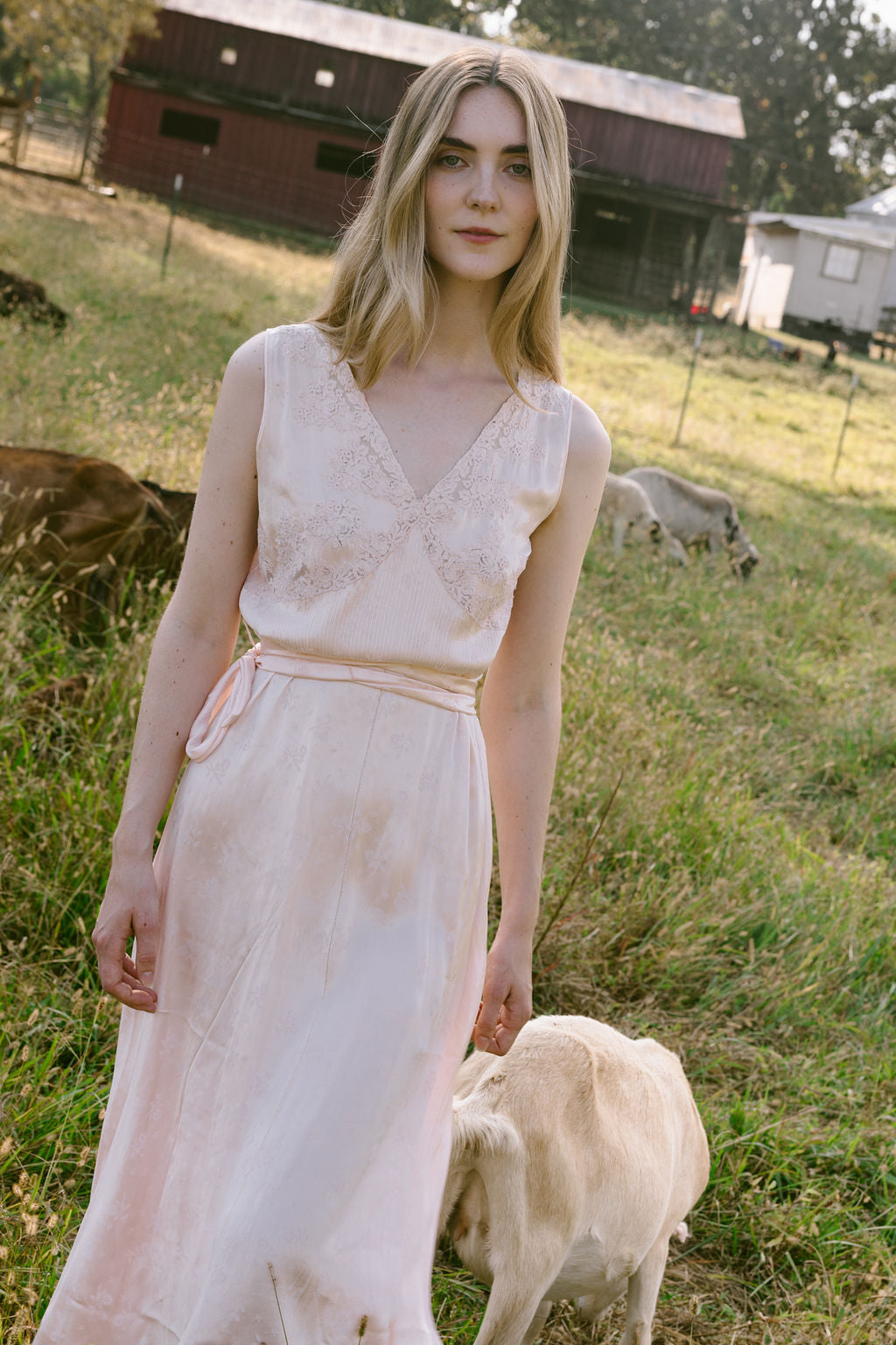 1930s jacquard silk lace nightgown