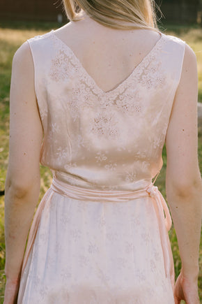 1930s jacquard silk lace nightgown