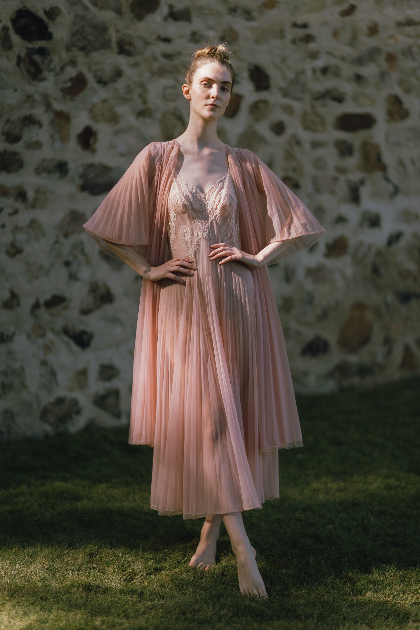 Vanity fair 1940s pink peignoir set