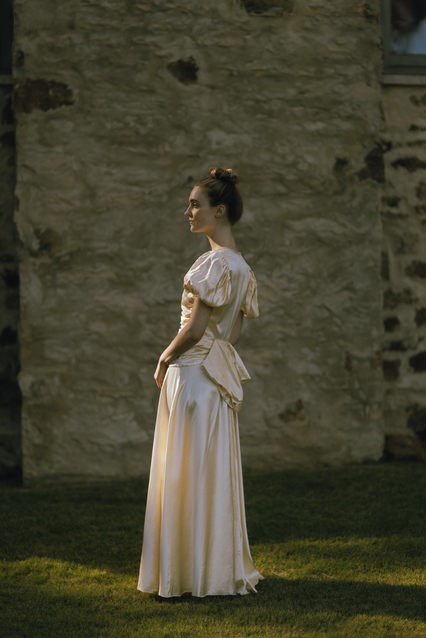 C. 1940s cream puff sleeve wedding gown